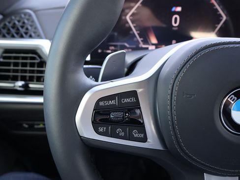 Used 2026 BMW X5 xDrive40i w/ M Sport Package image 33