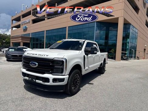 Certified 2025 Ford F250 Platinum w/ FX4 Off-Road Package AWD/4WD image 1