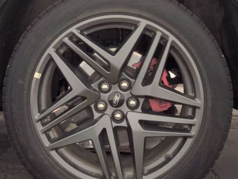 Used 2025 Ford Explorer ST-Line w/ ST-Line Street Pack image 7