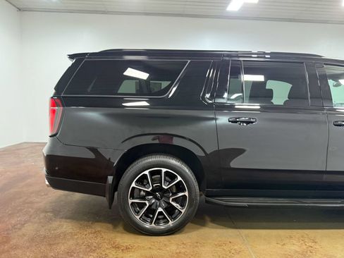 Used 2025 Chevrolet Suburban RST w/ Comfort Package AWD/4WD image 33