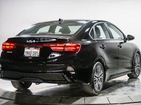 Used 2024 Kia Forte GT-Line image 10