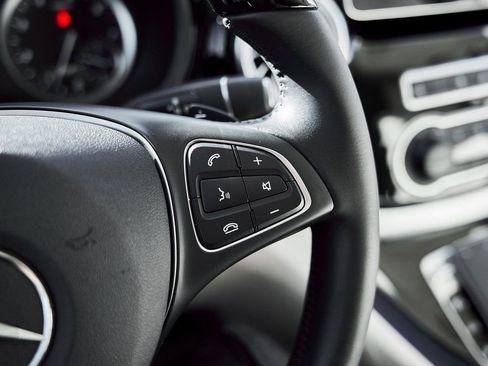 Used 2021 Mercedes-Benz Metris Passenger w/ Premium Safety Package image 78