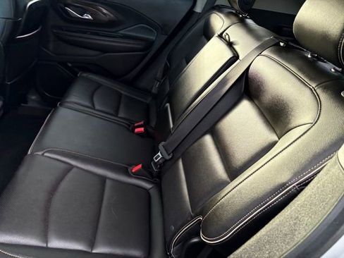 Used 2018 GMC Terrain Denali w/ Comfort Package image 10