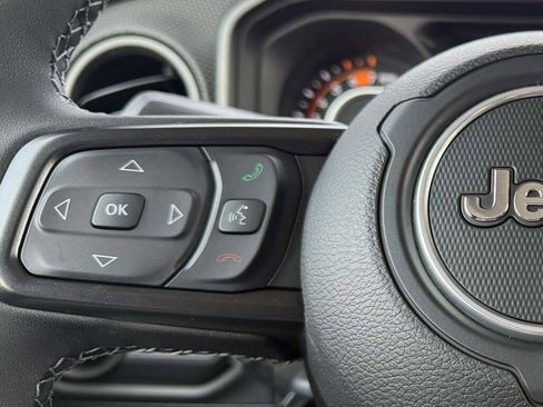 New 2025 Jeep Wrangler Unlimited Rubicon image 37