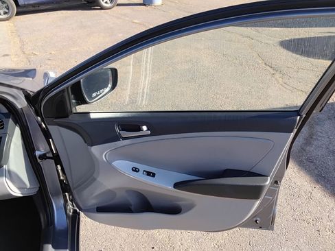 Used 2017 Hyundai Accent SE image 14