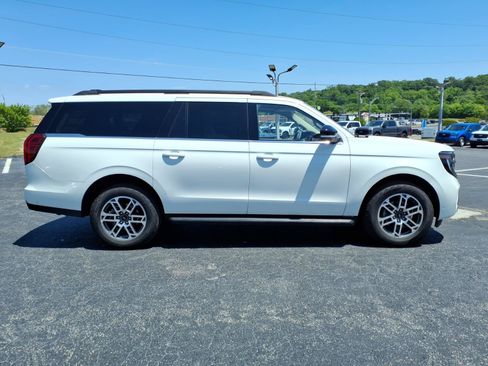 Certified 2025 Ford Expedition Max Active AWD/4WD image 9