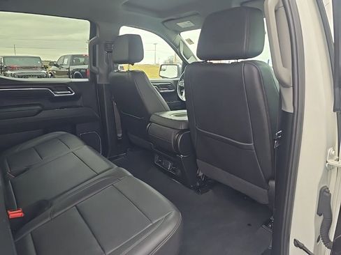 Used 2025 GMC Sierra 1500 SLT image 21