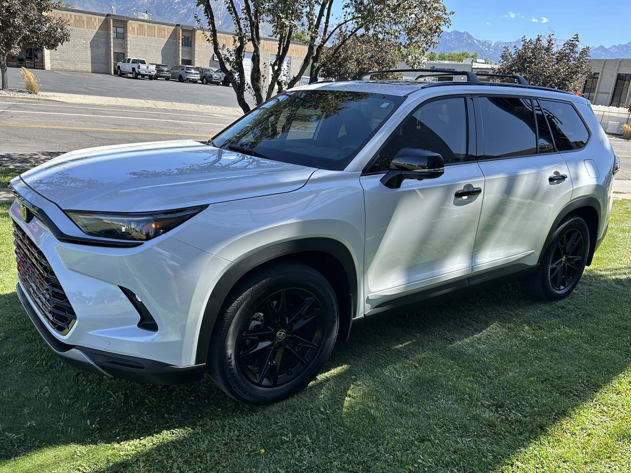 Used 2025 Toyota Grand Highlander AWD Hybrid image 11