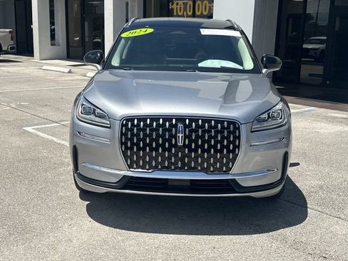 Certified 2024 Lincoln Corsair Grand Touring AWD/4WD image 4