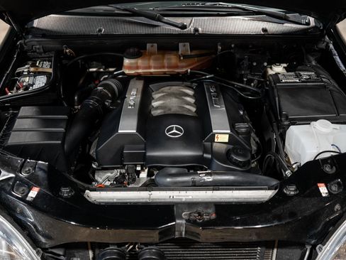 Used 2001 Mercedes-Benz ML 55 AMG 4MATIC image 20