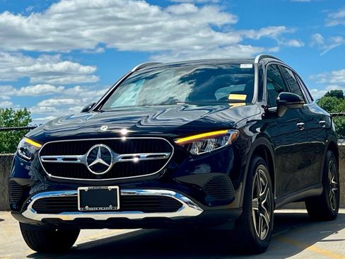 Certified 2026 Mercedes-Benz GLC 300 4MATIC image 4