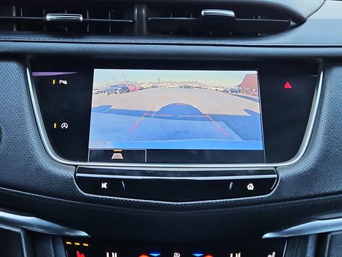 Used 2023 Cadillac XT5 Luxury image 18