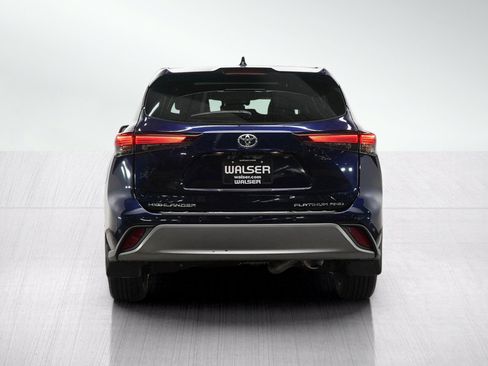 Used 2026 Toyota Highlander Platinum AWD/4WD image 4