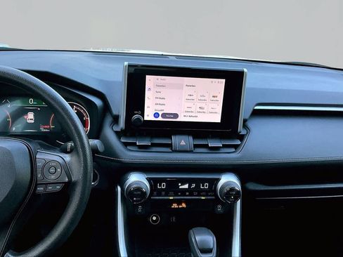 Certified 2025 Toyota RAV4 XLE AWD/4WD image 7