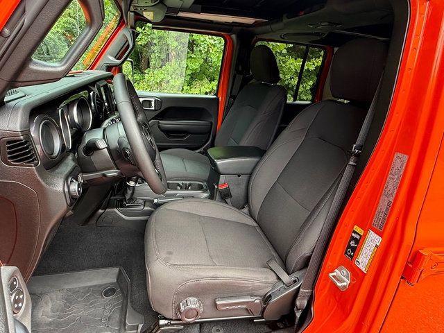 Used 2023 Jeep Wrangler Unlimited Sport AWD/4WD image 11