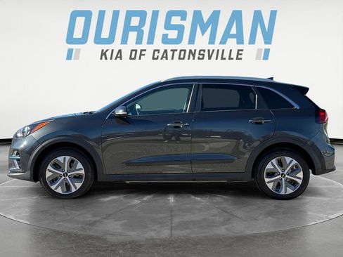Used 2022 Kia Niro EX w/ Cold Weather Package image 3