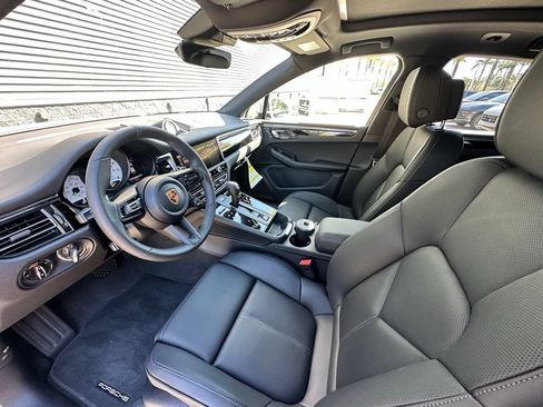 Used 2026 Porsche Macan Turbo AWD/4WD image 4