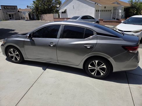 Used 2021 Nissan Sentra SV FWD image 17