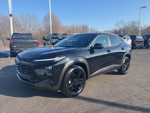 Used 2024 Chevrolet Trax ACTIV w/ Driver Confidence Package image 7