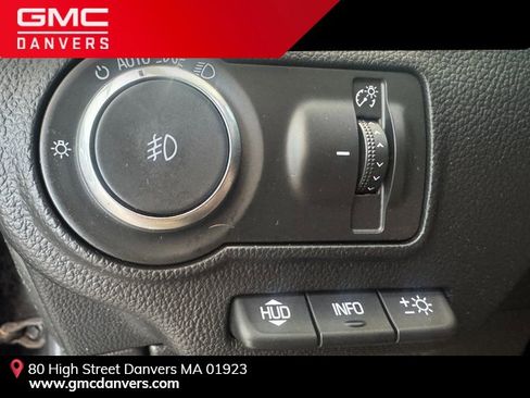 Used 2019 Buick Envision Premium w/ Driver Confidence Package image 17