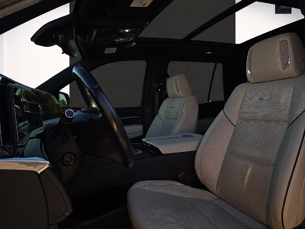 Used 2021 Cadillac Escalade Sport AWD/4WD image 14
