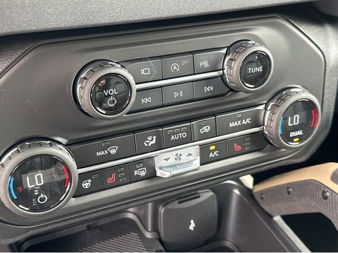 New 2026 Ford Bronco Badlands AWD/4WD image 26