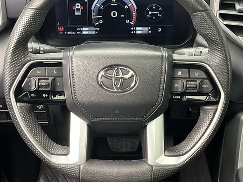 Used 2023 Toyota Tundra Platinum AWD/4WD image 16