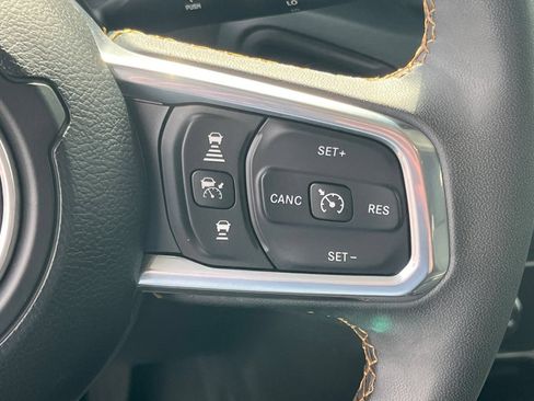 Used 2024 Jeep Wrangler Unlimited Sahara AWD/4WD image 64