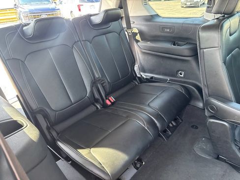 Used 2021 Jeep Grand Cherokee L Laredo w/ Luxury Tech Group I AWD/4WD image 42