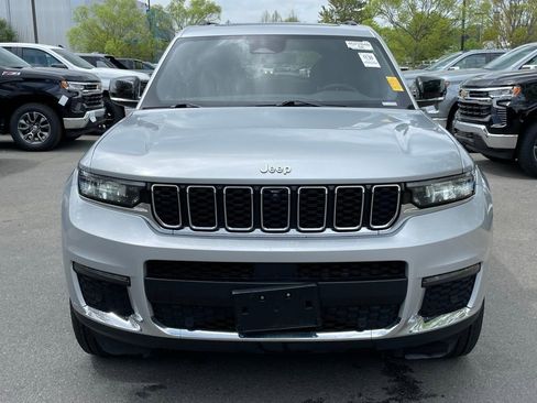 Used 2024 Jeep Grand Cherokee L Limited w/ Luxury Tech Group II image 2