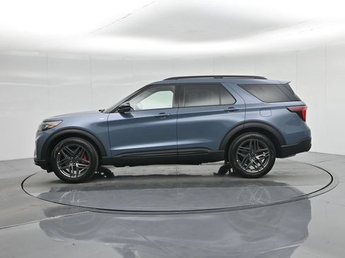New 2026 Ford Explorer ST-Line RWD image 32