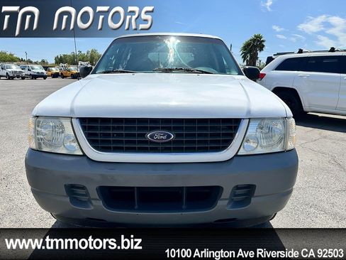 Used 2002 Ford Explorer XLS RWD image 2