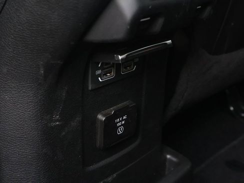 Used 2022 Jeep Wrangler Unlimited Sahara image 45