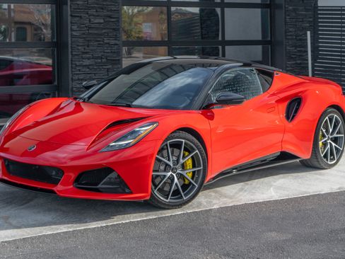 Used 2025 Lotus Emira RWD image 3