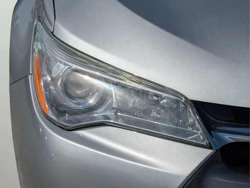 Used 2015 Toyota Camry LE FWD image 27