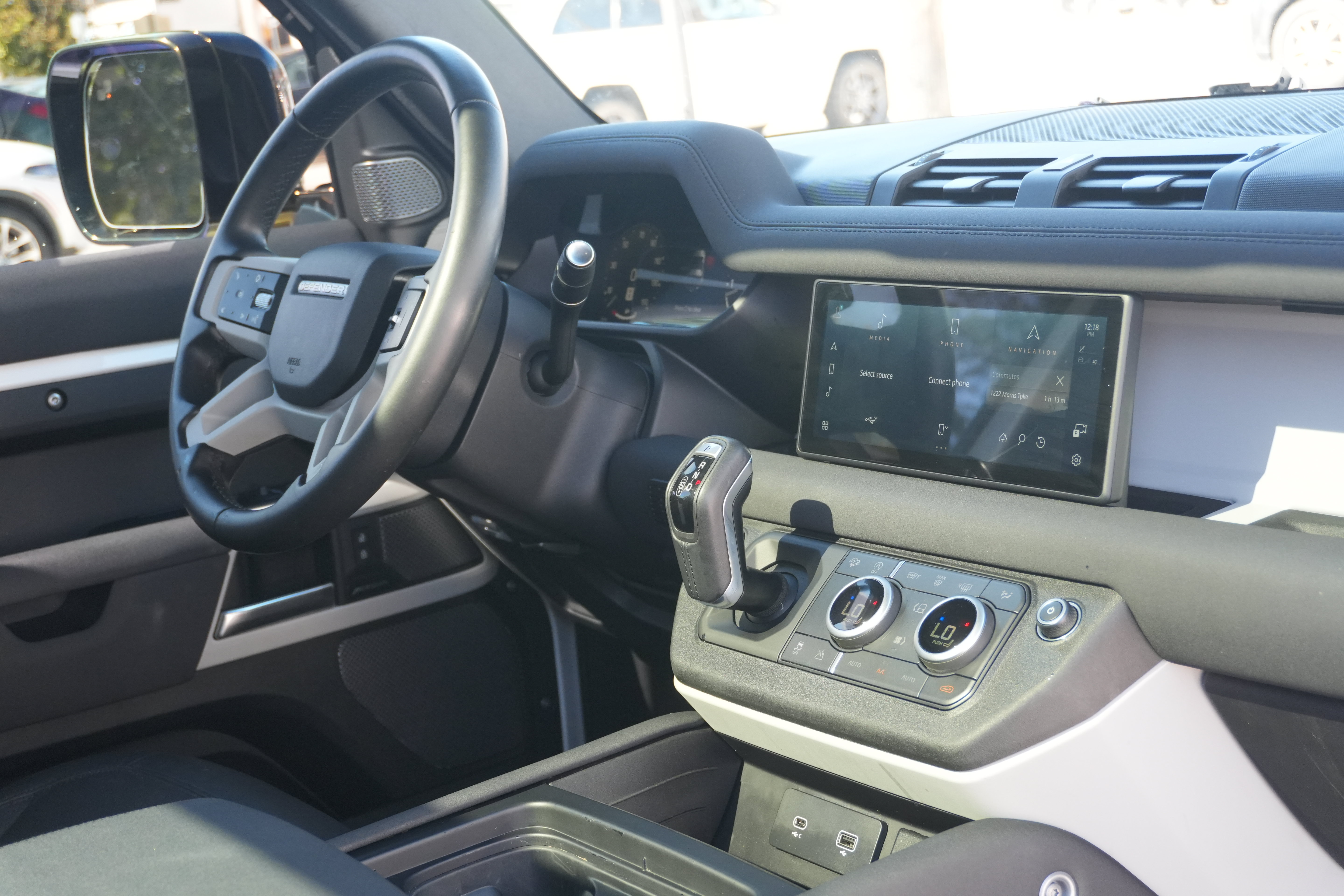 Used 2023 Land Rover Defender 90 S AWD/4WD image 33