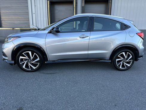 Used 2019 Honda HR-V Sport image 2