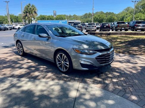 Used 2025 Chevrolet Malibu LT FWD image 6