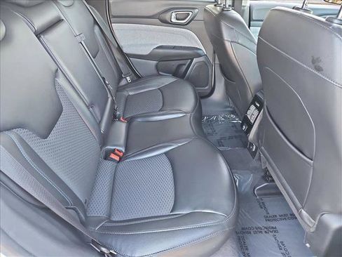 Used 2022 Jeep Compass Latitude image 25