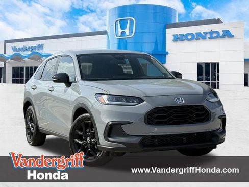 Used 2025 Honda HR-V Sport image 1