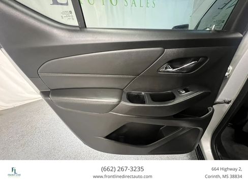 Used 2021 Chevrolet Traverse LT FWD image 20