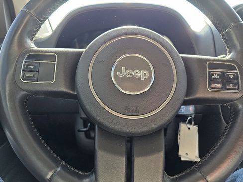 Used 2011 Jeep Compass Sport image 9