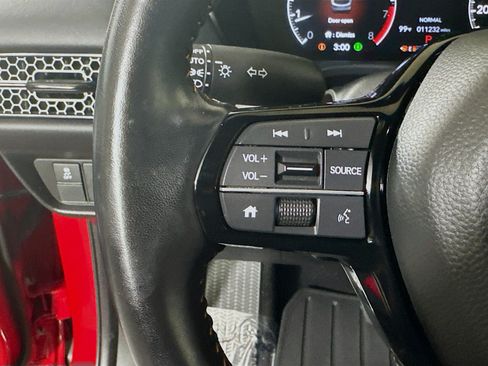 Used 2025 Honda HR-V Sport image 16