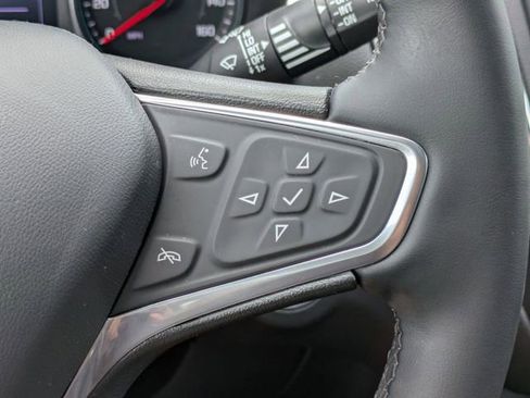 Used 2023 Chevrolet Equinox LT FWD image 28