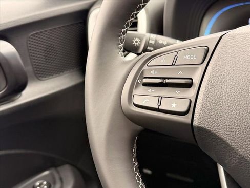 New 2026 Hyundai Venue SEL FWD image 22