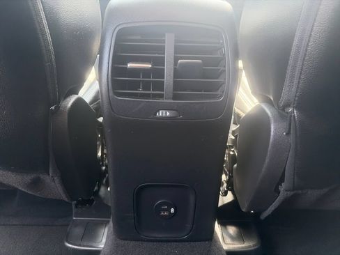 Used 2022 Ford Escape SEL w/ Technology Package FWD image 37