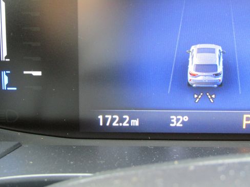 New 2025 Ford Escape ST-Line w/ Cold Weather Package image 28