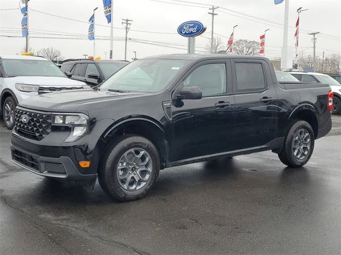 New 2025 Ford Maverick XLT w/ Equipment Group 301A image 3