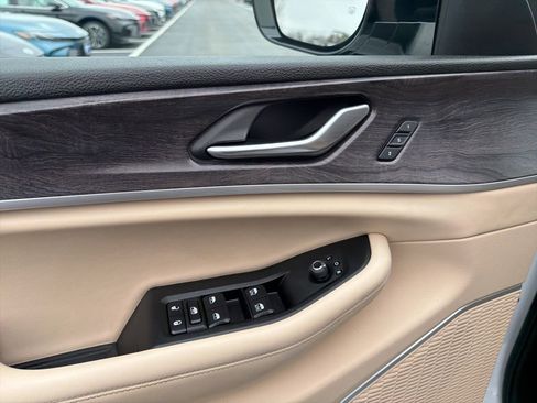 Used 2021 Jeep Grand Cherokee L Limited image 25