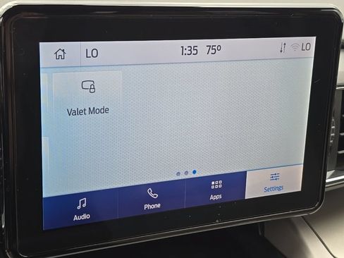 Used 2023 Ford Explorer XLT w/ Equipment Group 202A AWD/4WD image 31
